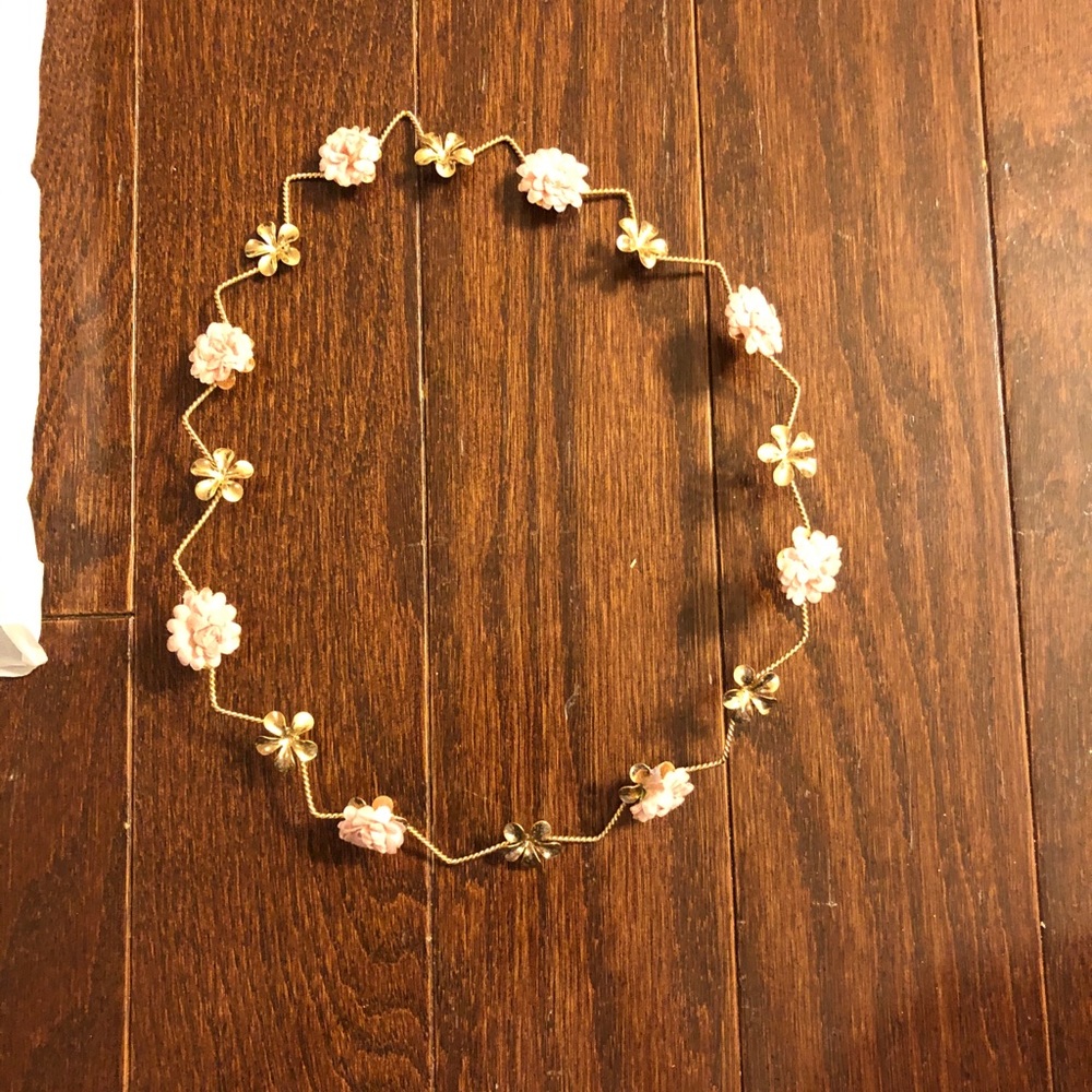 Metal flower crown NWOT